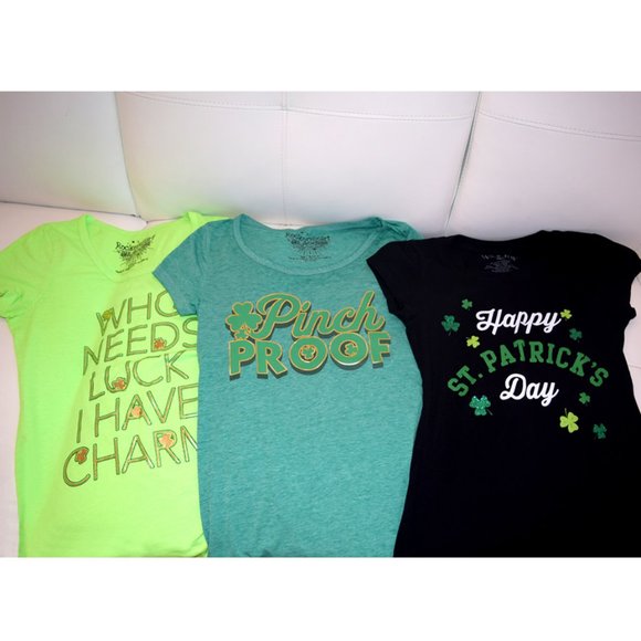 4/$20 Wound Up "Happy St.Patrick's Day" Top T-Shirt Black - Picture 3 of 3